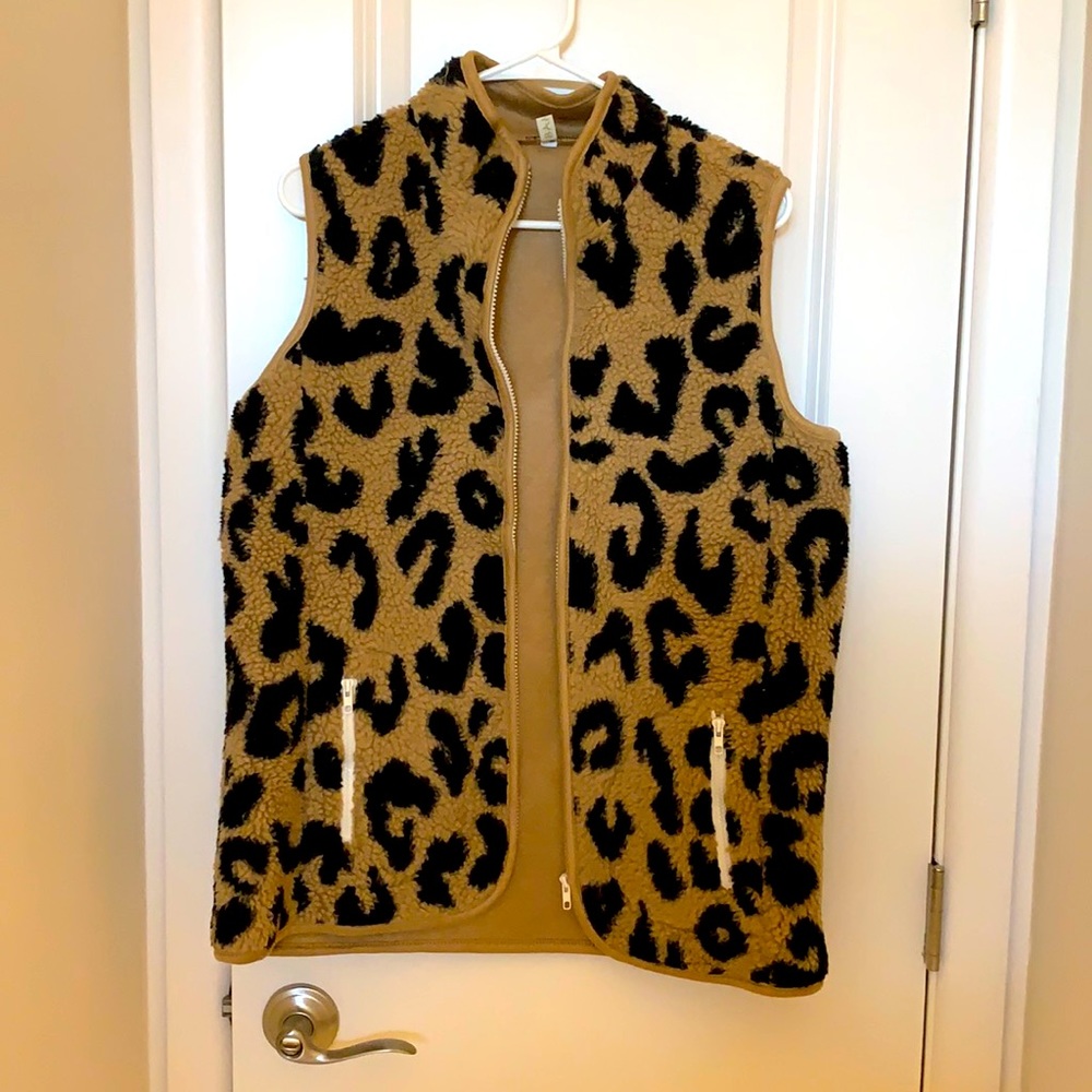 Cheetah Print Vest- NEW no tag